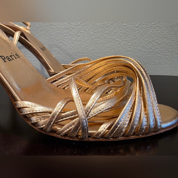 SALE Christian Louboutin Rose Gold Heels - Picture 6 of 16